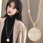 Japanese and Korean Version of the Three-dimensional Small Square Clavicle Chain Temperament Rose Gold Necklace Female Titanium Steel Plated 18K Short One Hundred Matching Accessories